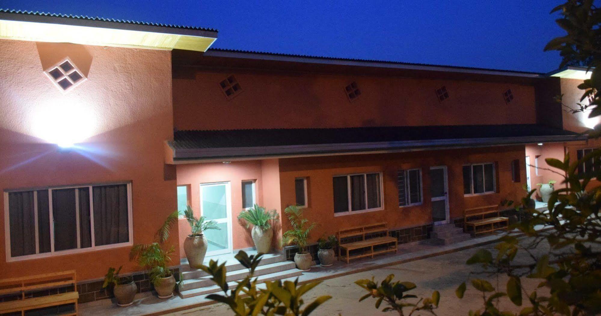 5 Swiss Hotel Кигали Екстериор снимка